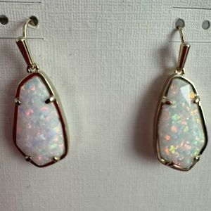 New Kendra Scott White Opal Camelia Earrings